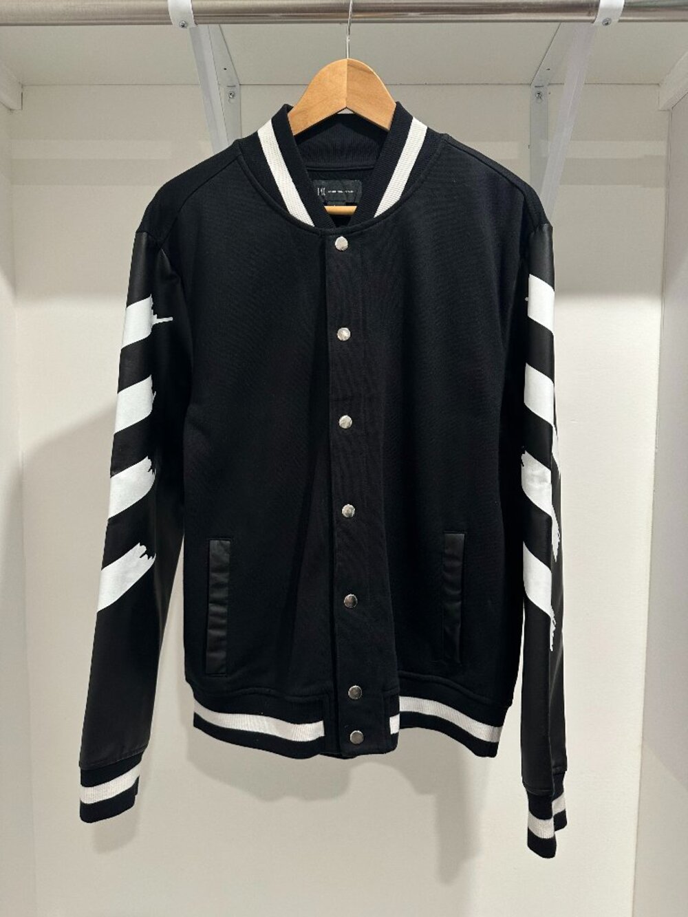 INC Mens Faux Leather Sleeve Varsity Jacket Size L Black AS-IS Flaw